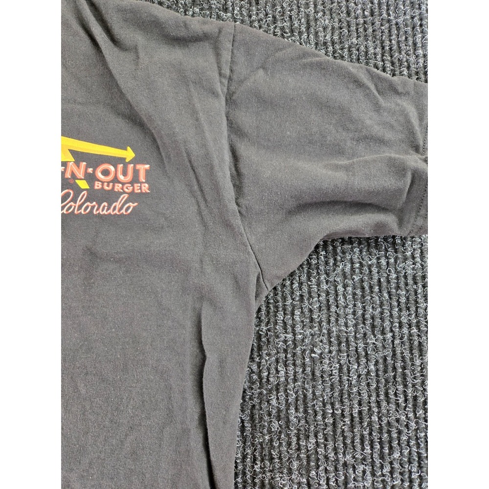 In-N-Out Burger Colorado Graphic T-Shirt Mens Medium Black Short Sleeve Mountain - Picture 7 of 9